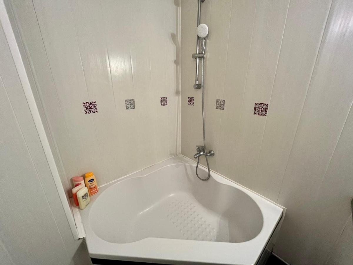 Le Puy-en-Velay Appartement 2 Chambres - Lits King Size - Wifi - Baignoire מראה חיצוני תמונה